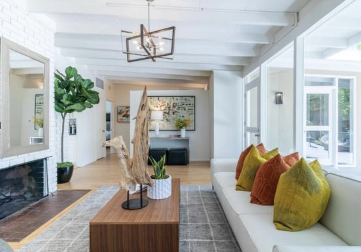 152 Thompson Avenue - Photo 2 of 16