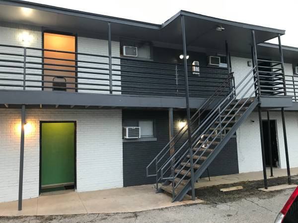 The Graduate - Photo 7 of 8