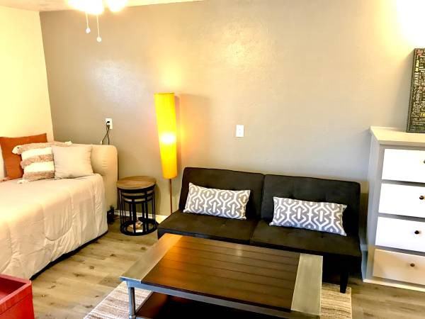 The Graduate - Photo 3 of 8