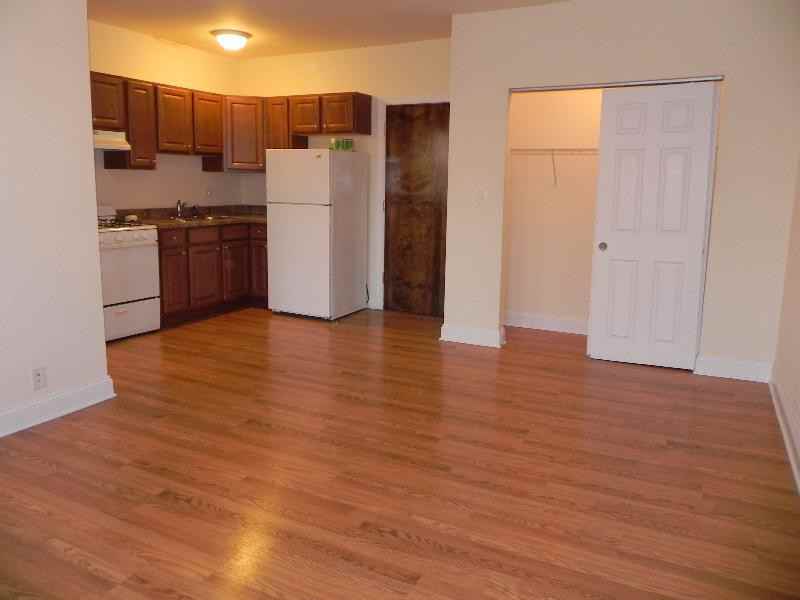 2600 N Kimball - Photo 3 of 5