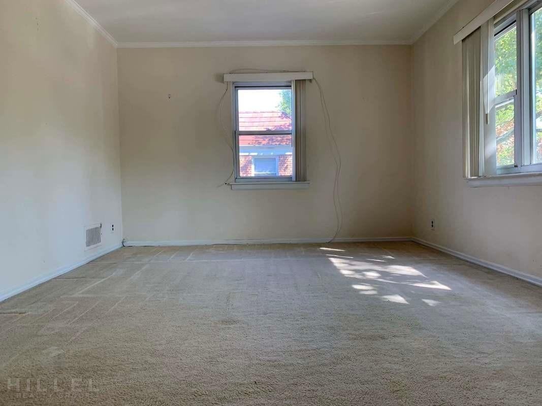 7572 198th St 2 - Photo 2 of 6