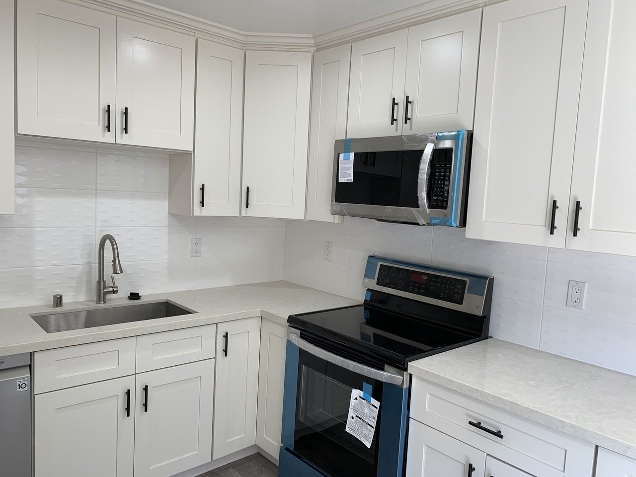 365 Greendale Way #1 - Photo 3 of 15