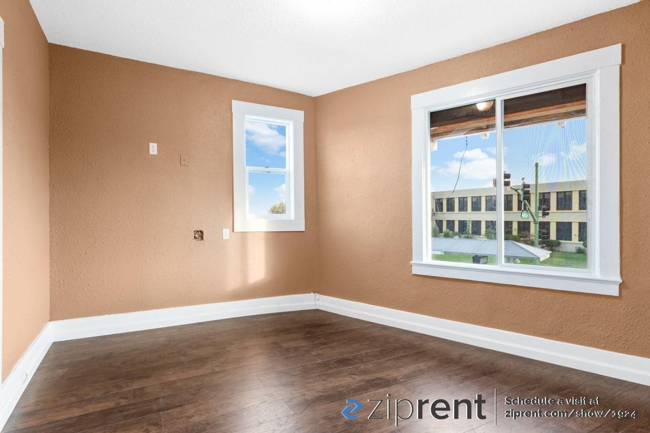 6708 International Blvd - Photo 2 of 14