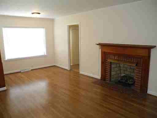 102 S Joyner St - Photo 3 of 7