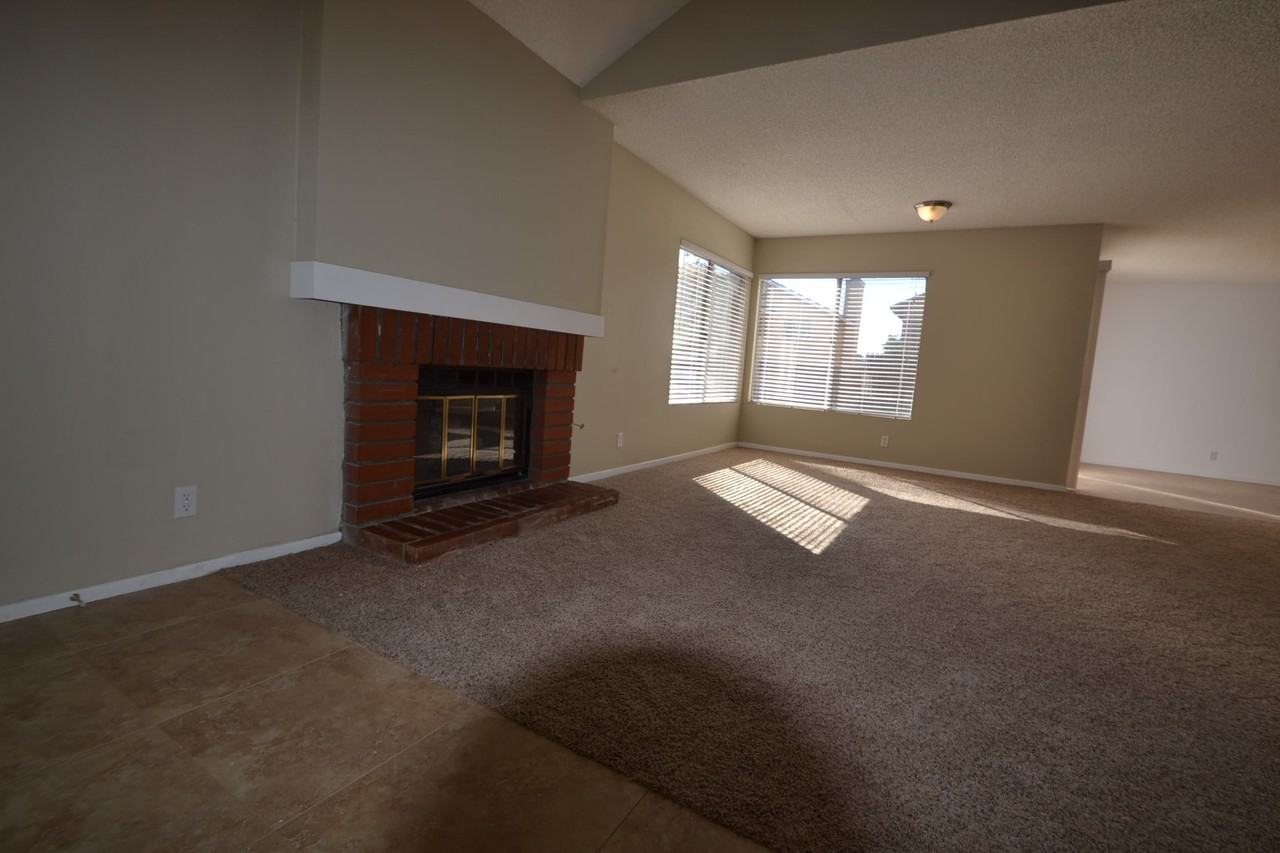 7886 Pinyon Ave - Photo 3 of 7