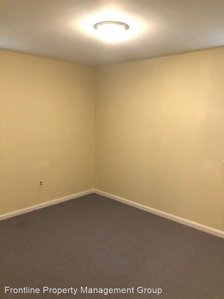 10 Gail Rd - Photo 3 of 24