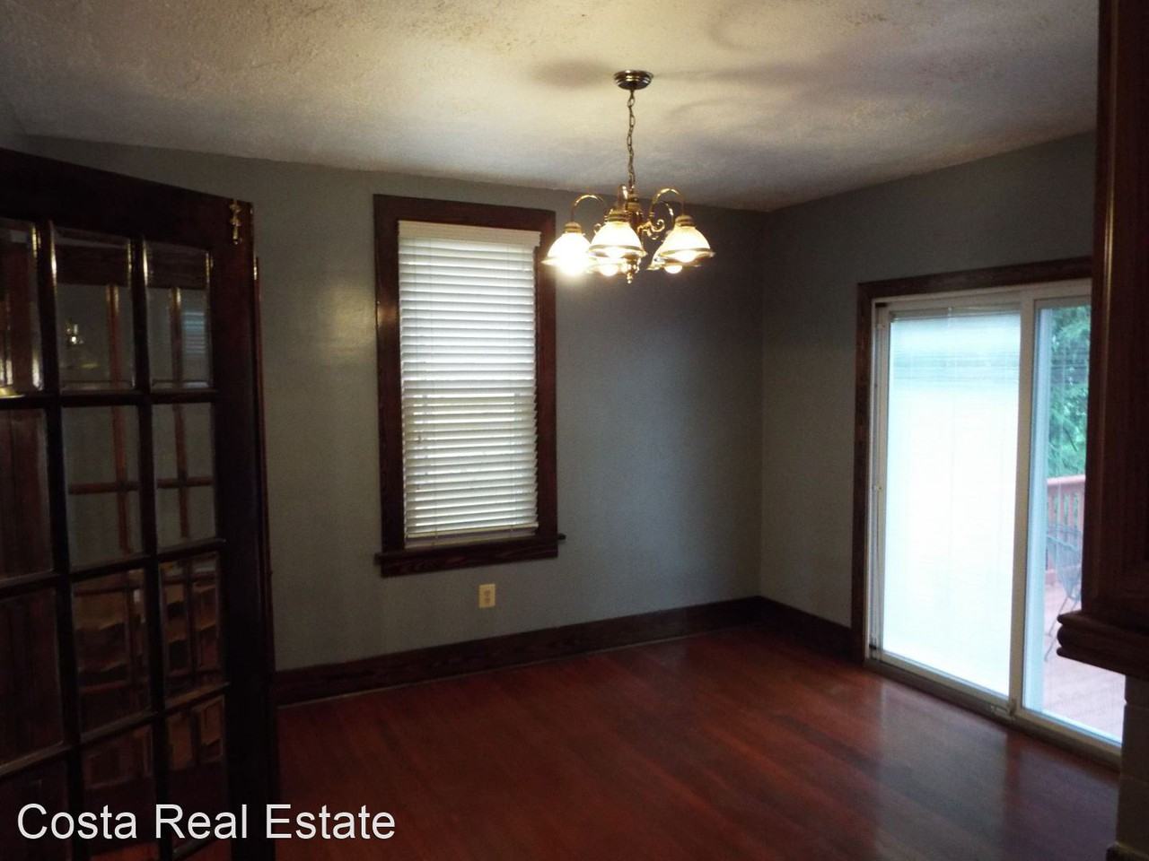 323 Cadwallader St - Photo 3 of 26