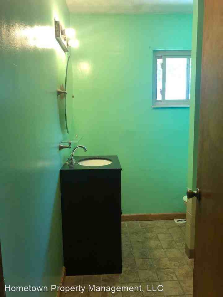 4708 10th Ave - Photo 2 of 9