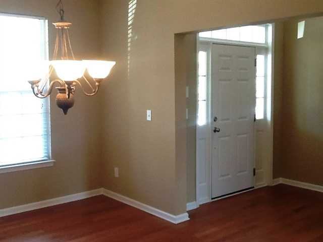 3024 Saintsbury Cove Dr - Photo 3 of 17