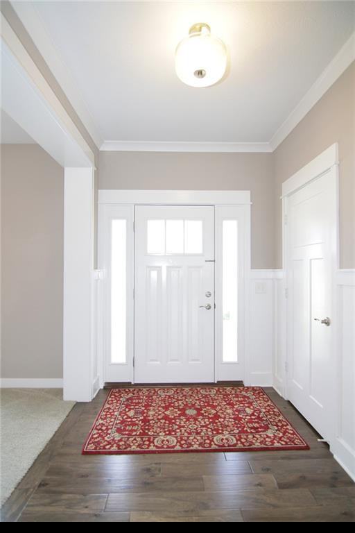 14905 Dennison Dr - Photo 3 of 33