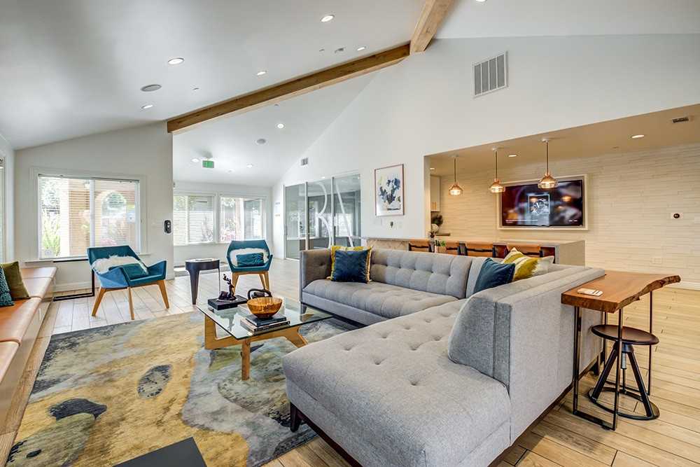 Bella Vista at Hilltop - Photo 3 of 49