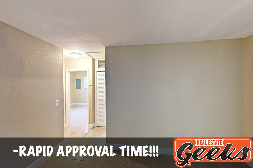 500 South Chillingworth Drive - Photo 3 of 13