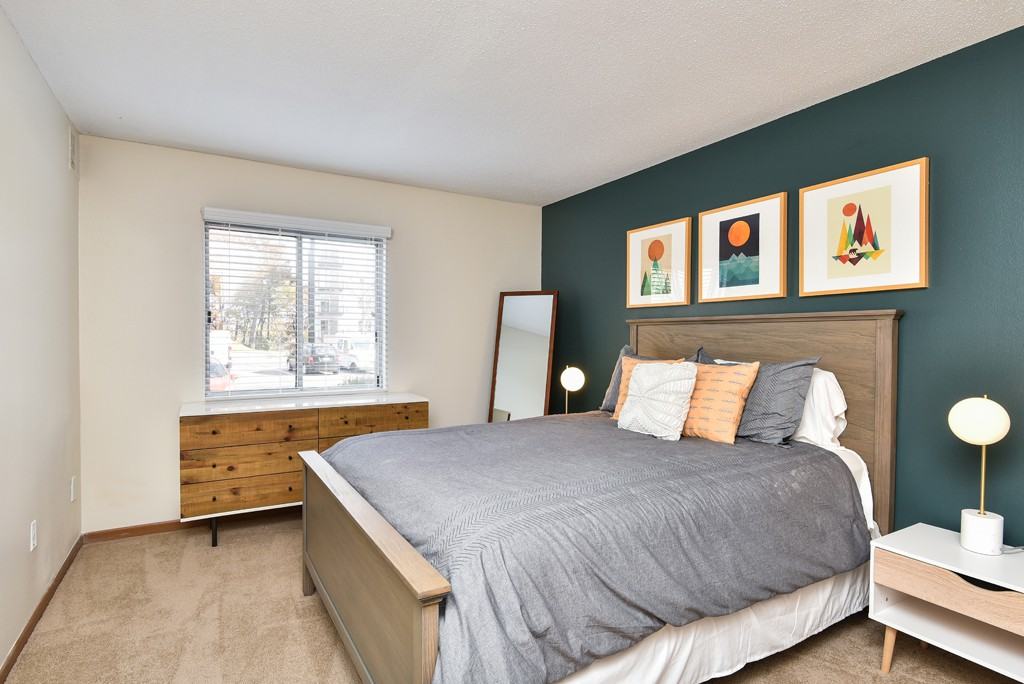 Minnetonka Hills Apartments - Photo 3 of 33