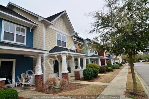 812 Forest Park Rd - Photo 3 of 32