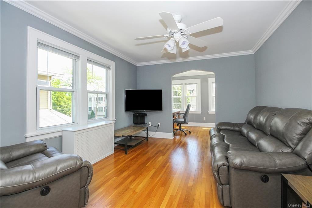 38 Park Pl Unit 2 - Photo 2 of 13