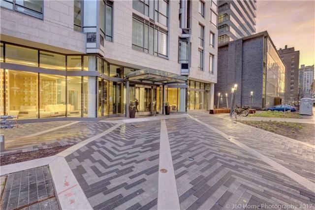 45 Charles Street East - Photo 2 of 9