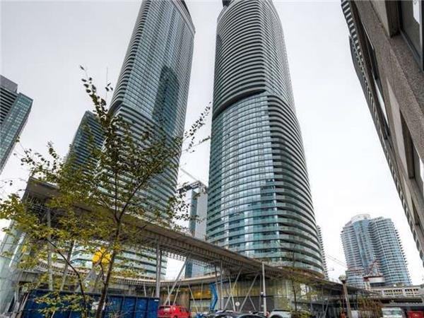 12 York Street #4210