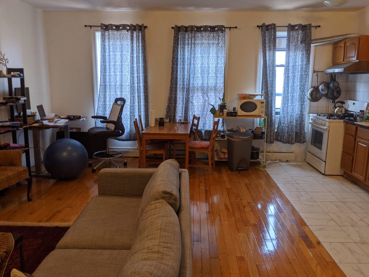 616 East 16th Street - Photo 2 of 12