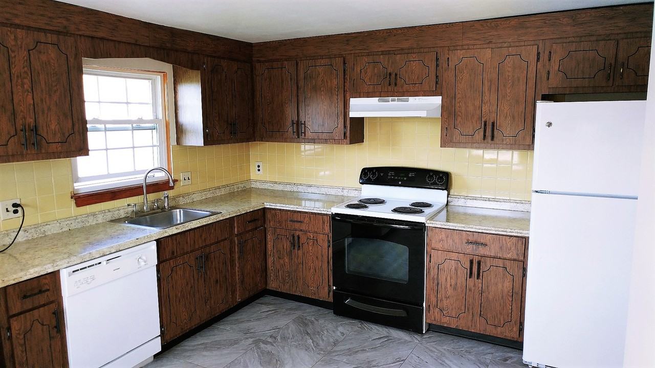 128 Fayette Street - Photo 2 of 13