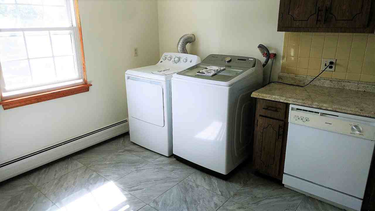 128 Fayette Street - Photo 3 of 13