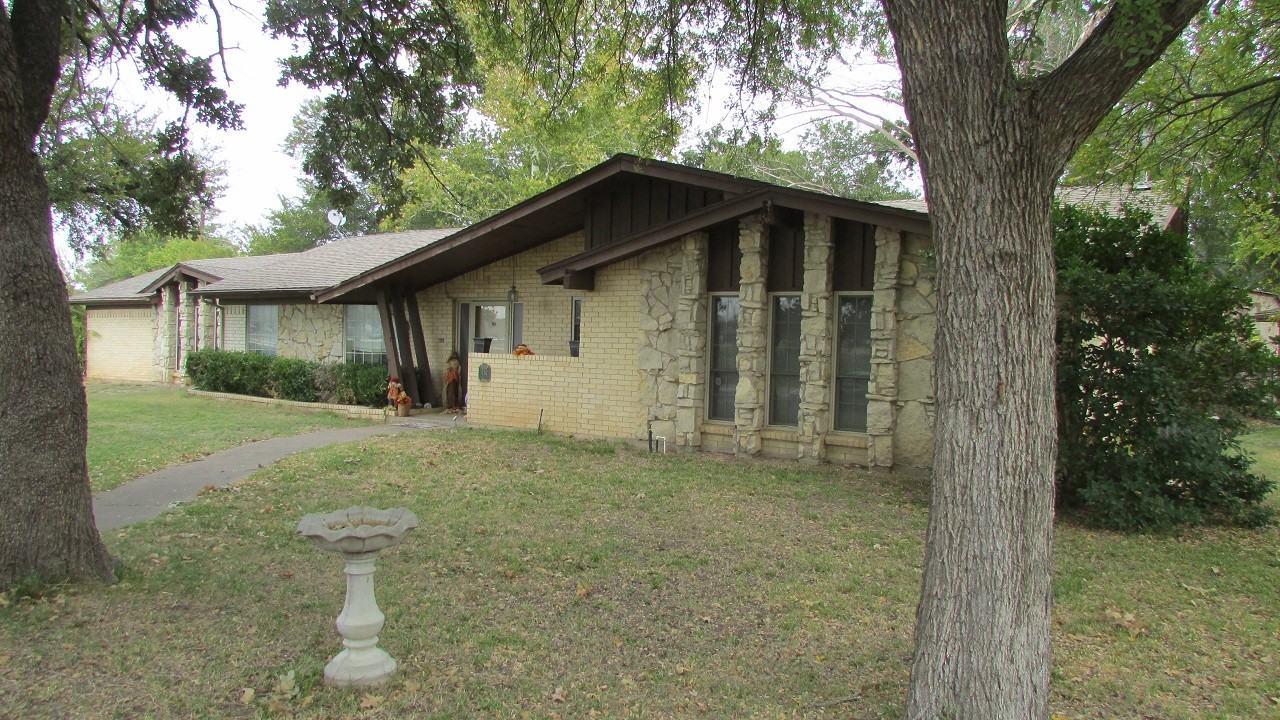 332 Cooper Dr - Photo 2 of 10