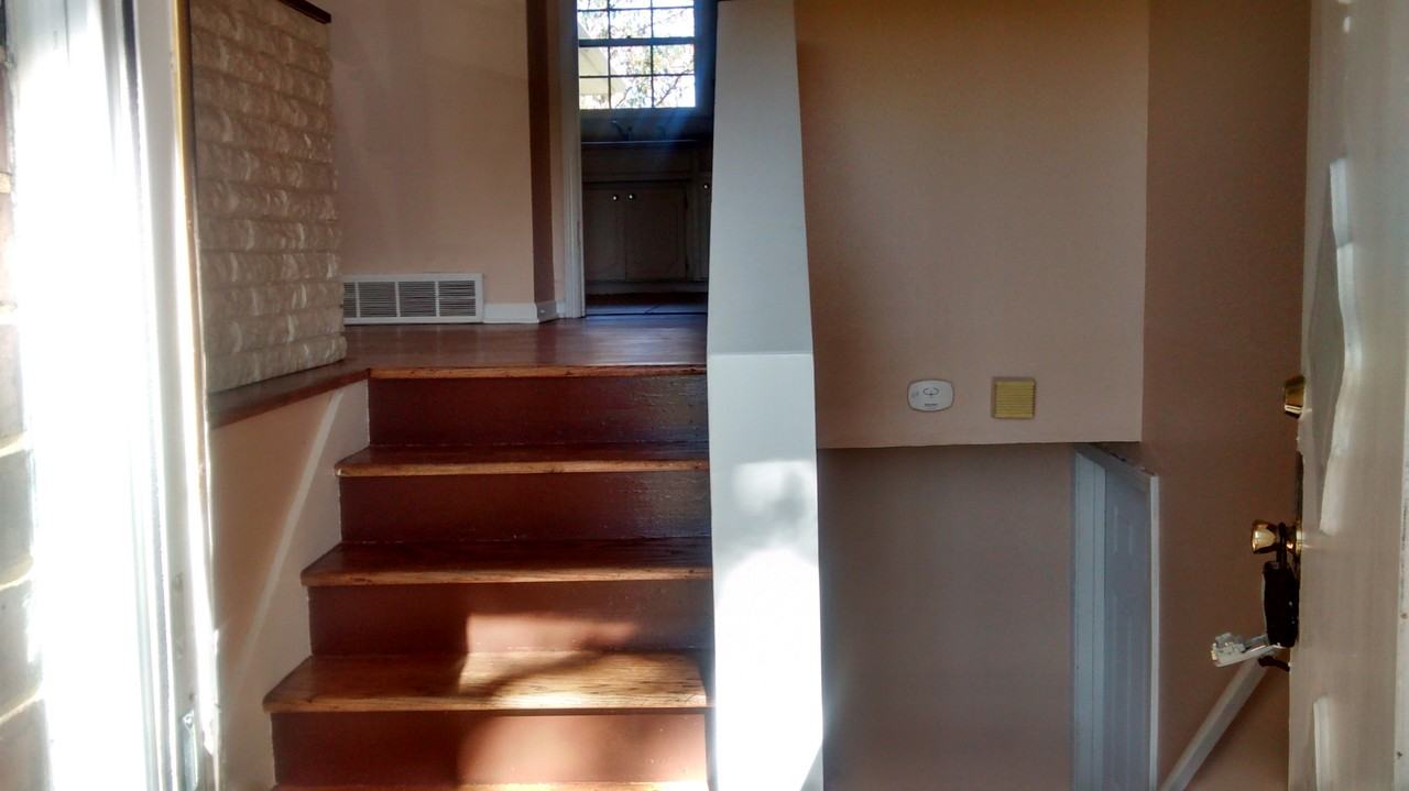 6320 E 56th St - Photo 2 of 17