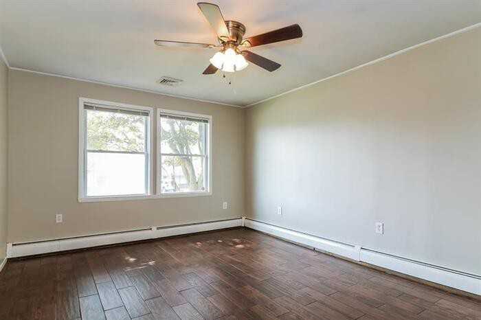 21 Barberry Ln - Photo 2 of 8