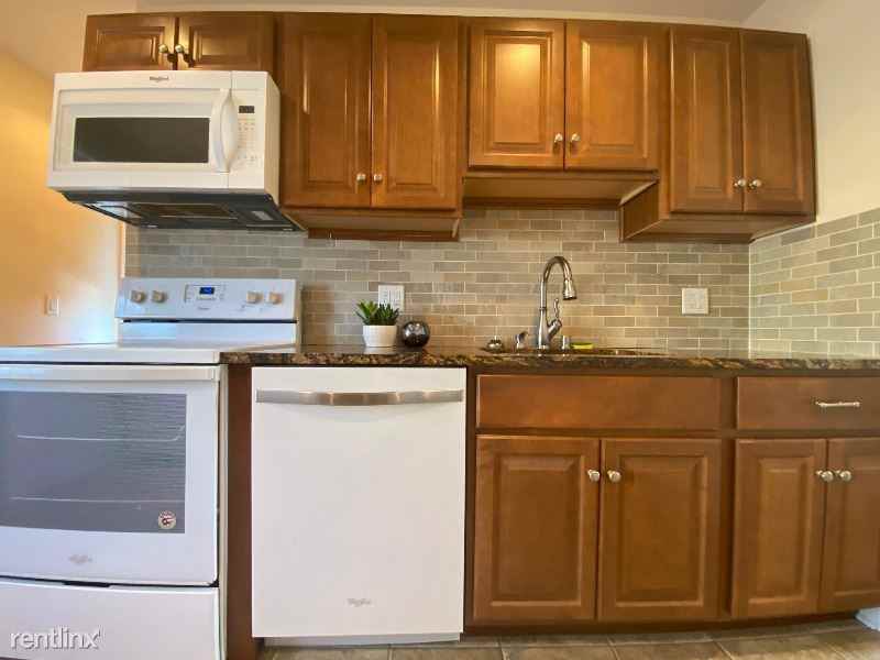 268 Broadway - Photo 3 of 14