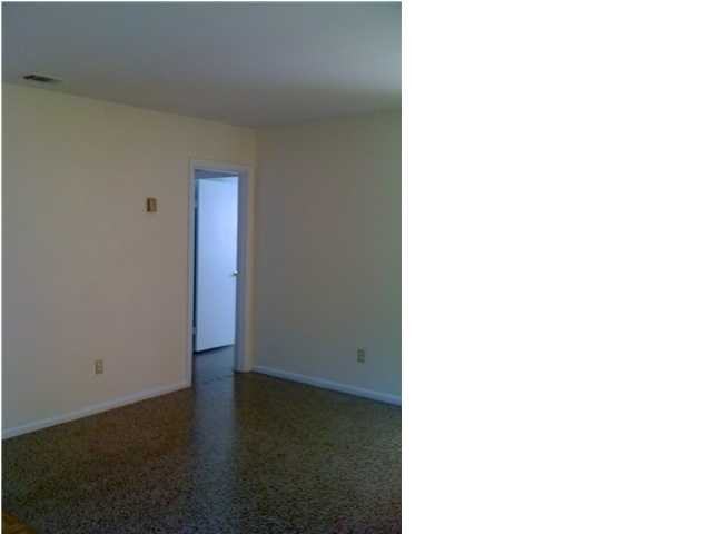 927 Clearview Ave - Photo 2 of 22