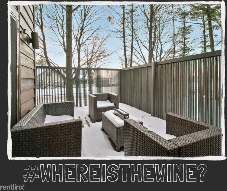 1920 N Outagamie St - Photo 3 of 16