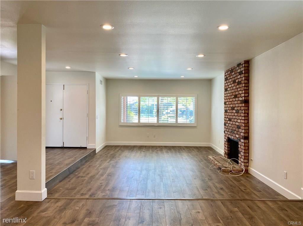 17518 Purche Ave - Photo 2 of 9