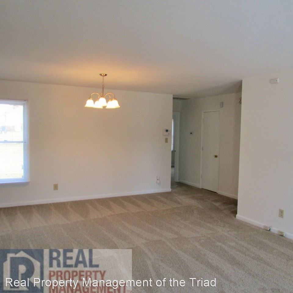 1803 Covenant Ln - Photo 3 of 15