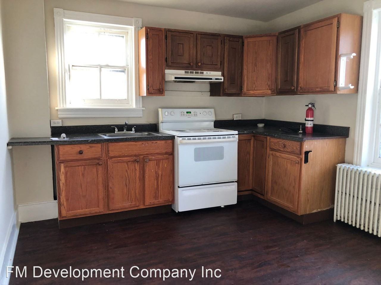 421 W. 2nd St. - Photo 2 of 11