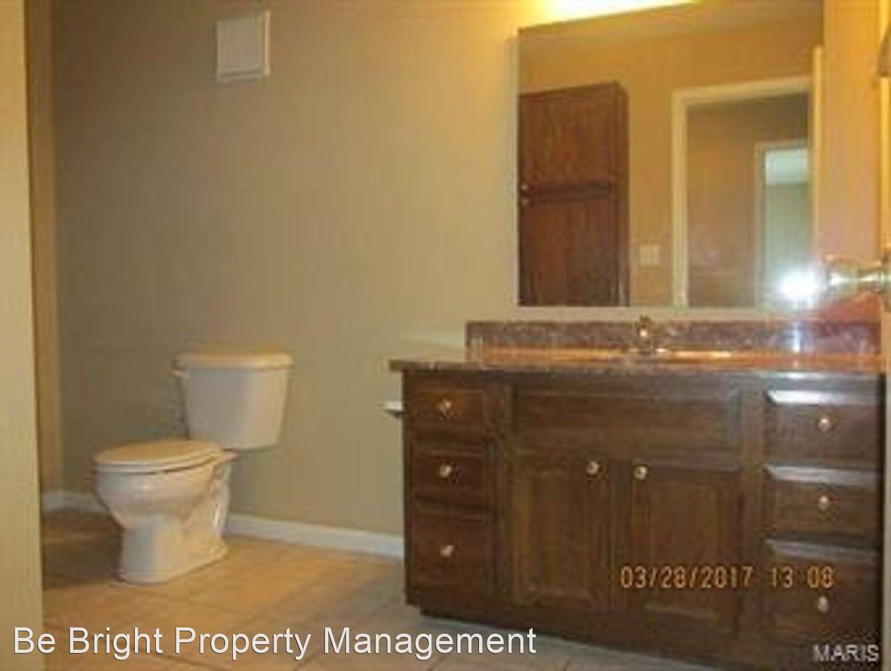 235 N. Prairie St. - Photo 3 of 10