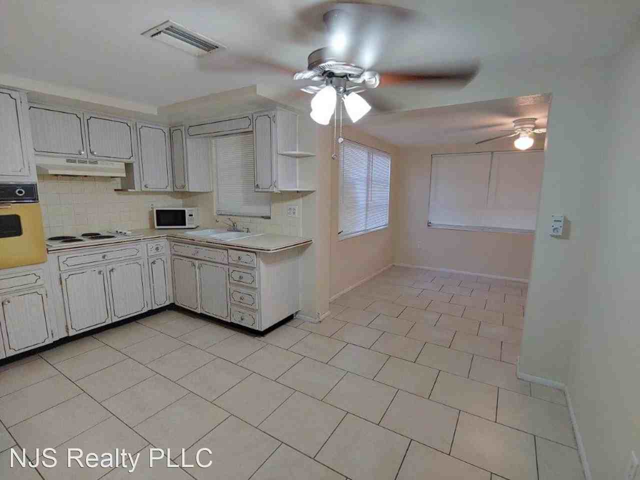 4853 Alcea St - Photo 3 of 8