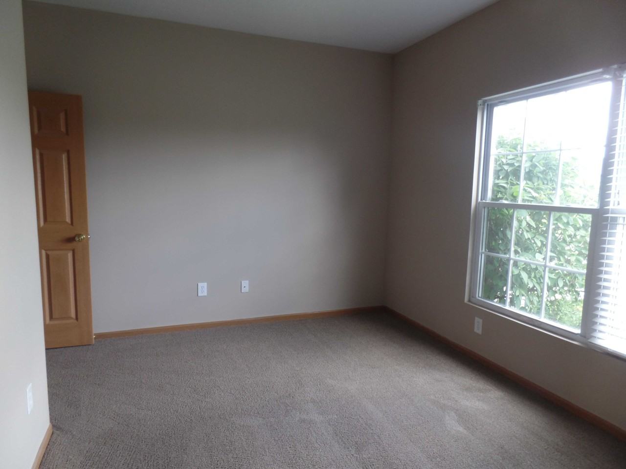 6093 Bristol Ridge Dr - Photo 3 of 13