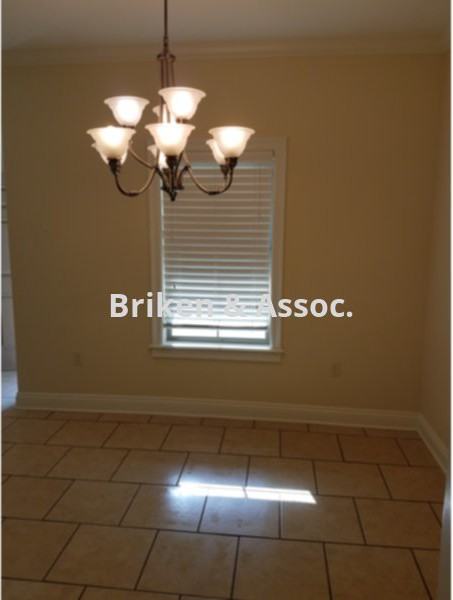 612 Sulphur Ave - Photo 3 of 9