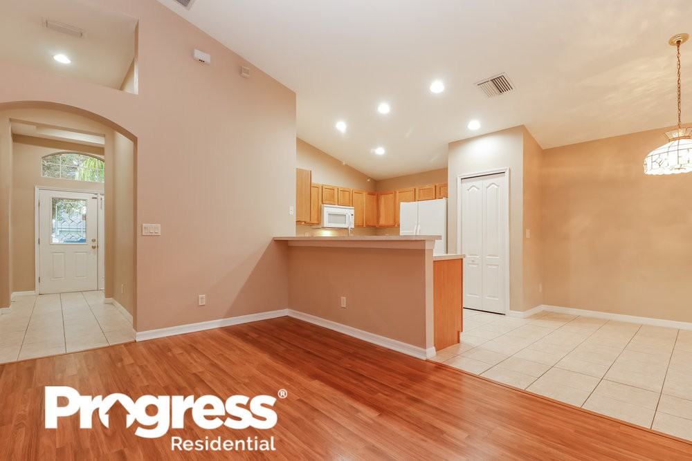 22842 Hawk Hill Loop - Photo 3 of 13