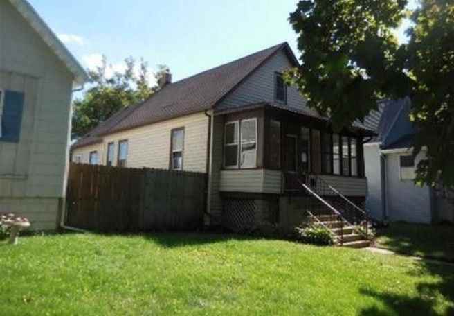 417 Seymour Ct - Photo 2 of 10