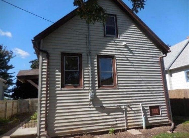 417 Seymour Ct - Photo 3 of 10