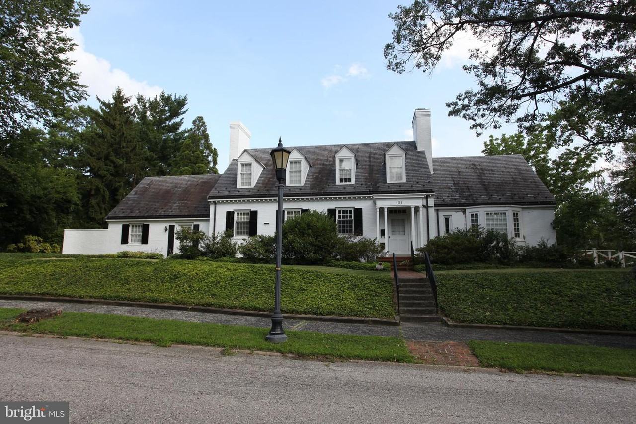 101 E Highfield Rd - Photo 2 of 24