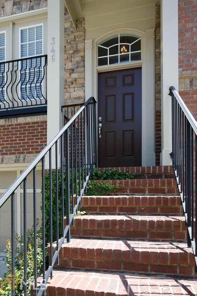 346 Ardmore Ct Nw - Photo 3 of 40