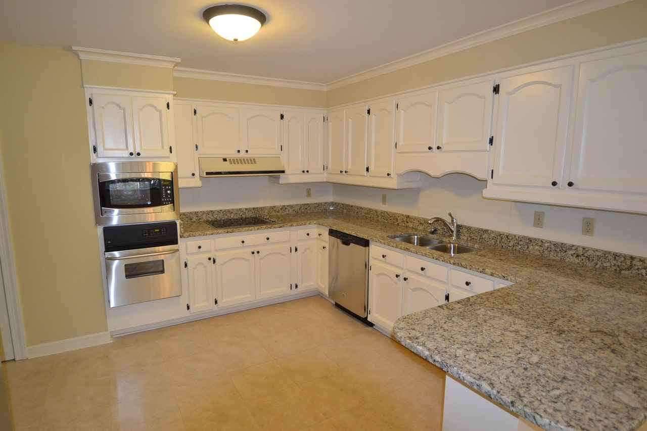 4401 Montibello Dr - Photo 3 of 8