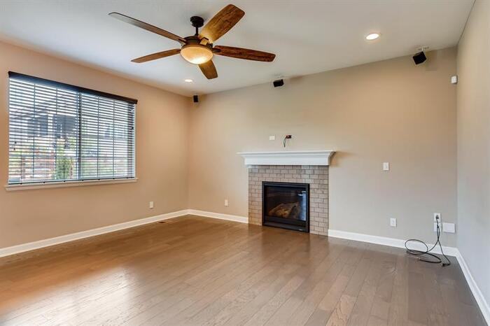 4952 S Versailles Cir - Photo 2 of 19