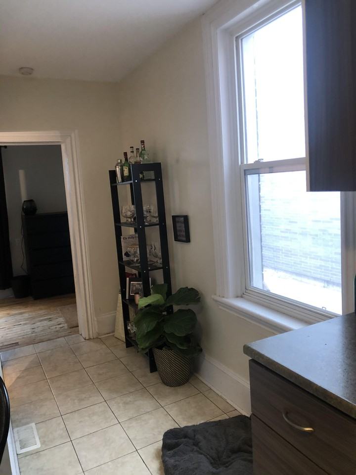 236 Lyon - Photo 2 of 6