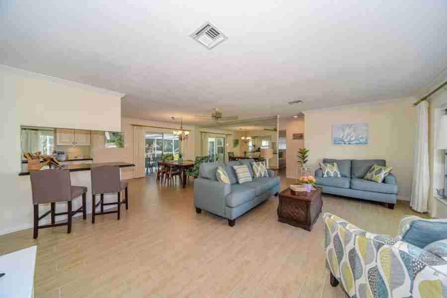 1120 Morse Boulevard - Photo 3 of 10
