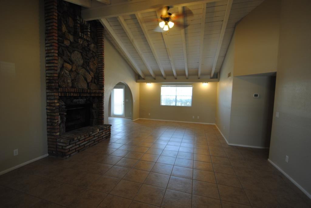 1032 E Emerald Ave - Photo 2 of 11