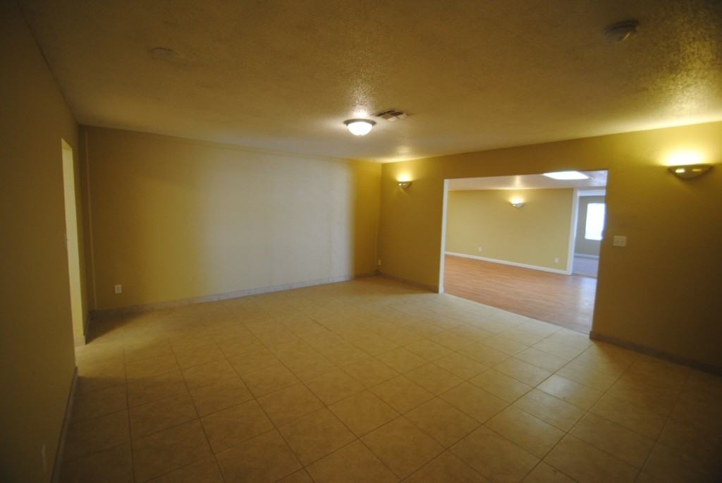 3013 W St Moritz Ln - Photo 2 of 13