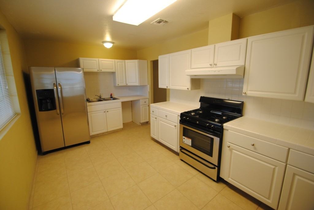 3013 W St Moritz Ln - Photo 3 of 13