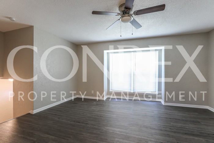 9727 Marsh Ave - Photo 3 of 11